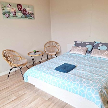 Eenvoudige Slaapkamer Geraardsbergen Esterno foto